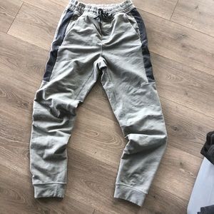 Lululemon joggers